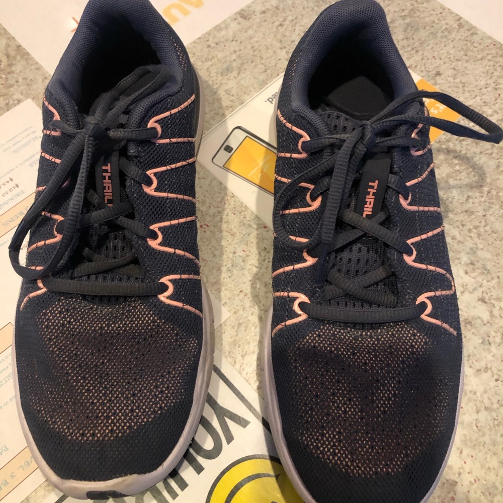 Ladies Under Armour tennis shoes